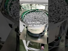 SinT_Metalen onderdelen met komvoerder